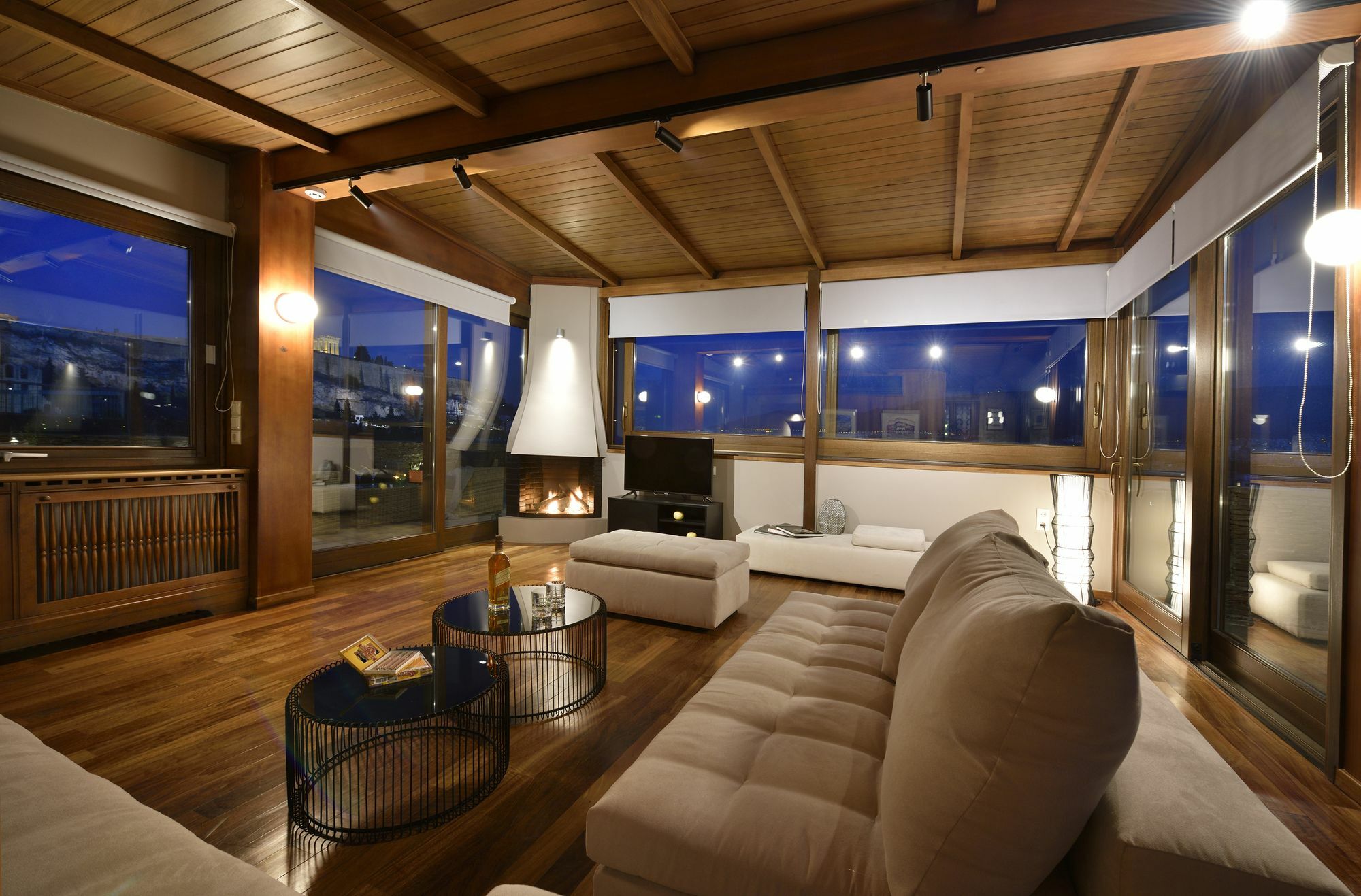 Karyatis Luxury Maisonette By K&K Athens Exterior photo